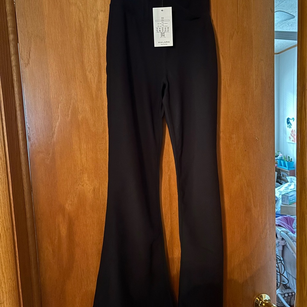 HALARA Black Flare Pants